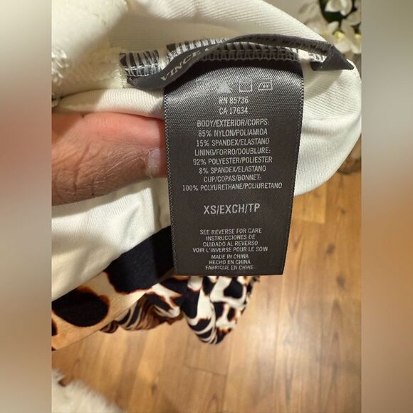 NWT Vince Camuto chain halter tankini top - Picture 7 of 8